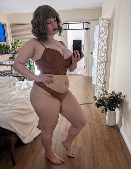 Naomioop estrella hermosa foto