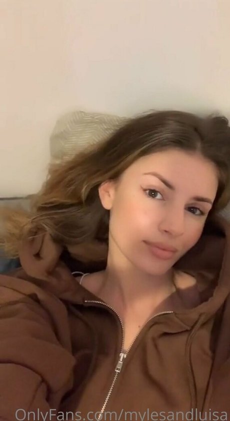 luu iiza estrella bonita galerías