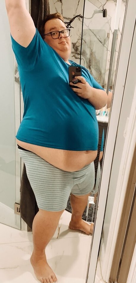 tychub modelo bonita imágenes