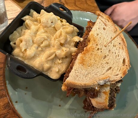 Goddessalexarayne estrella del arte imágenes