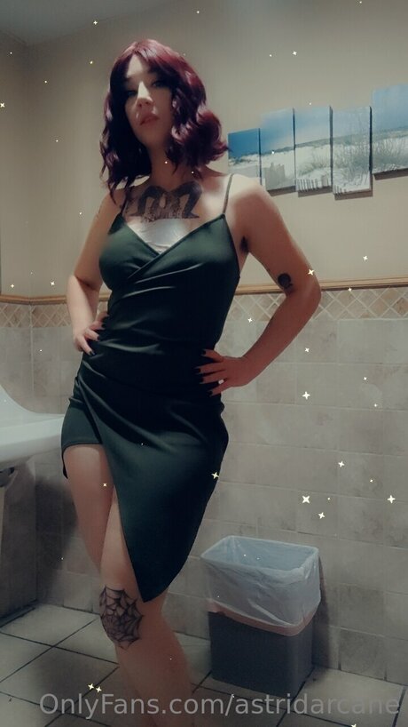 Astridarcane estrella erótica galería