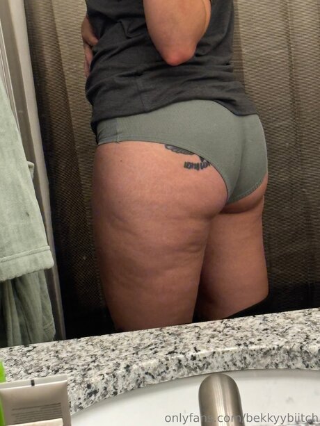 Bekkyybiitch modelo atractivo archivo