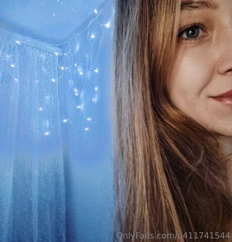 U411741544 actriz exclusiva imágenes