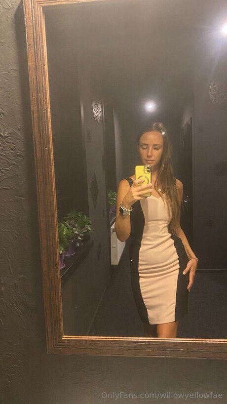 Miss Mila Ray arte modelo galería