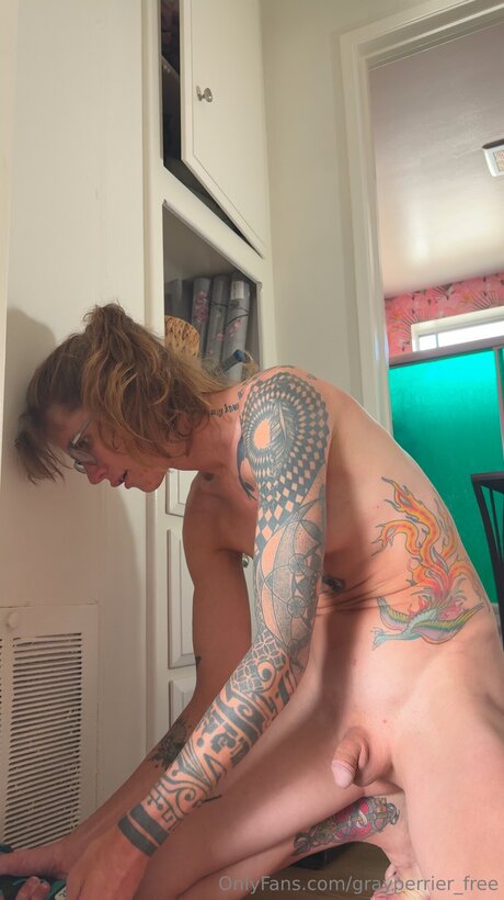 Grayperrier Free modelo perfecto foto