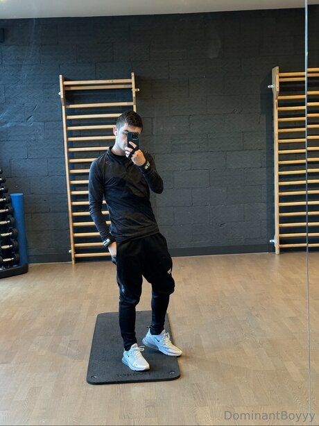 Dominantboyyy bonita modelo galería