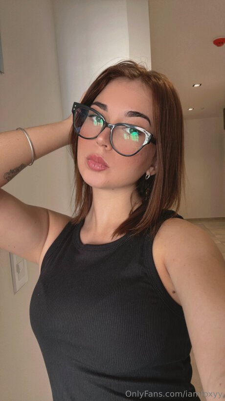 Iamfoxyy modelo atractivo galerías