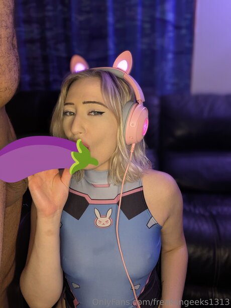 Freaksngeeks1313 actriz porno galerías