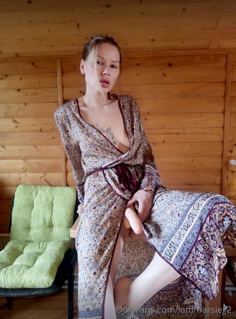 Iammarsie 2 modelo atractivo fotos