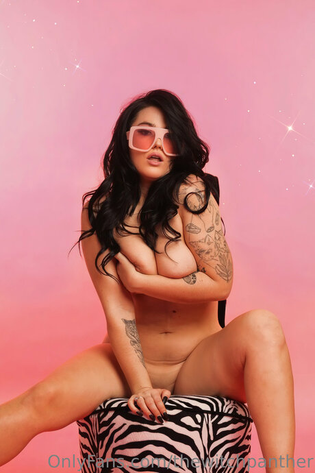 Babyitslolarose modelo sexual imágenes