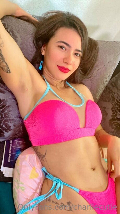 Charliecutie modelo porno imagen