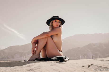 Mandy Skie linda estrella fotos