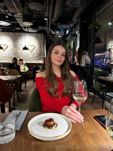 Bananaju1ce actriz archivo