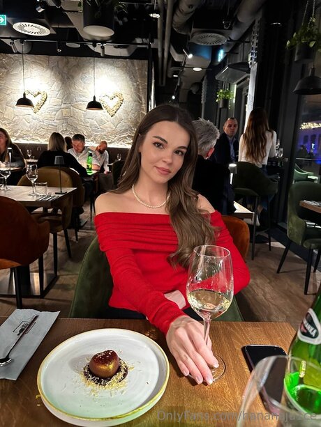 Bananaju1ce estrella caliente imagen