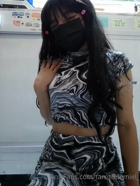 Tarritodemiel modelo adulto archivo