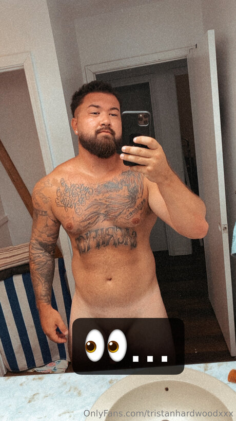 Tristanhardwoodxxx desnudos de modelos galerías