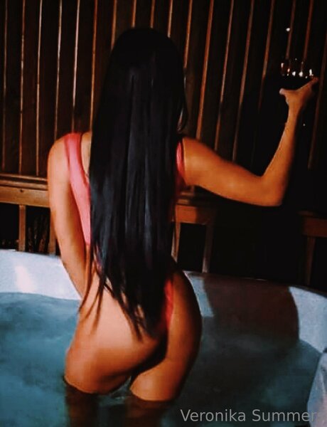 Veronika 040 modelo libre galerías