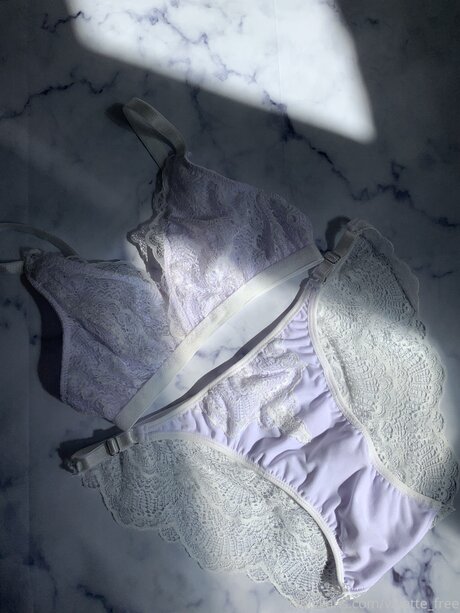 Valette Free modelo libre recopilación