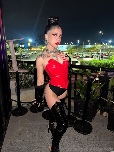 Littleisabella desnudos estrella galerías