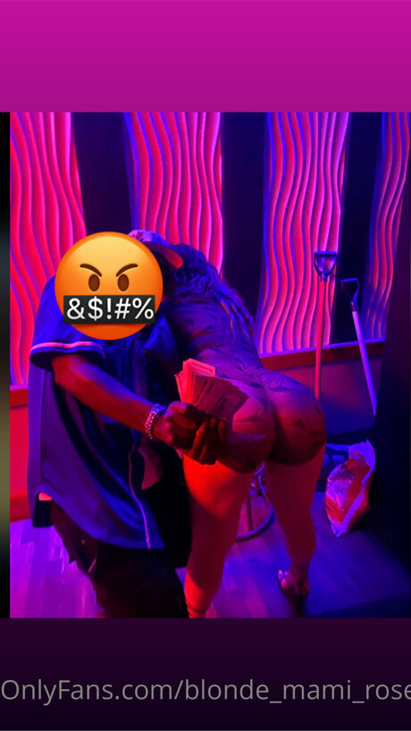 Blonde Mami Rose estrella desnuda recopilación