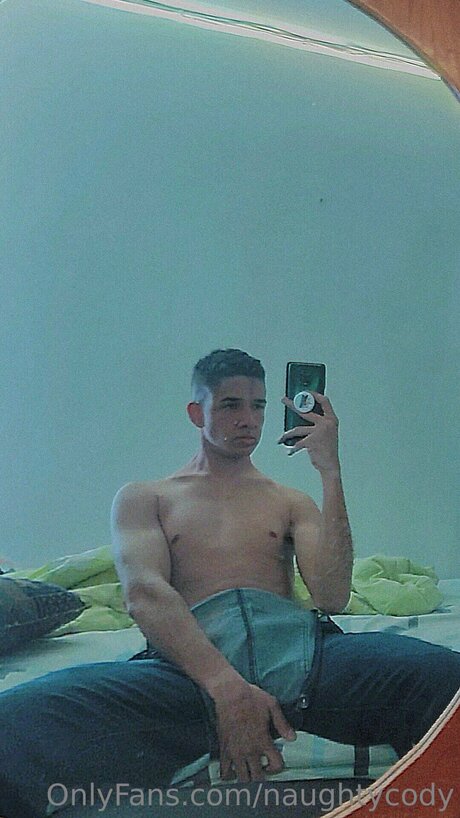 Naughtycody estrella pornografica imágenes