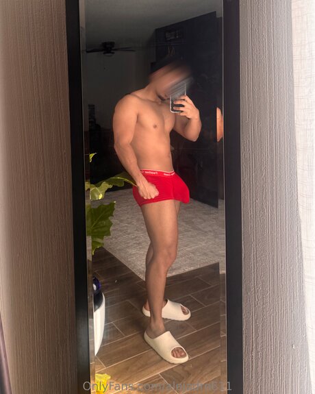 Alejadro611 modelo desnuda imágenes