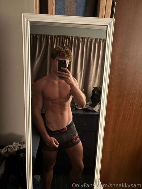 Sneakkysam modelo mejor galerías