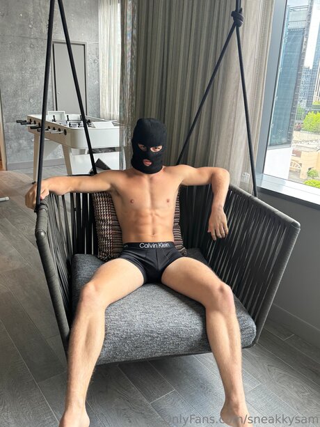 Sneakkysam modelo xxx imagen