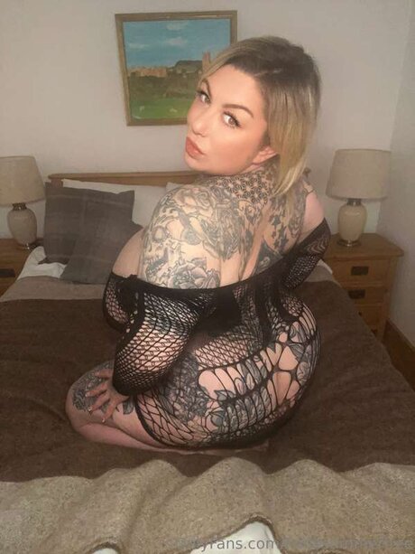 Katiesummerfree buena estrella porno fotos