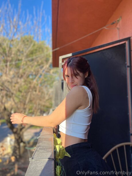 Frambuy modelo pornografico fotos