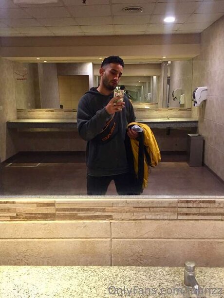 Fabrizz modelo superior imagen