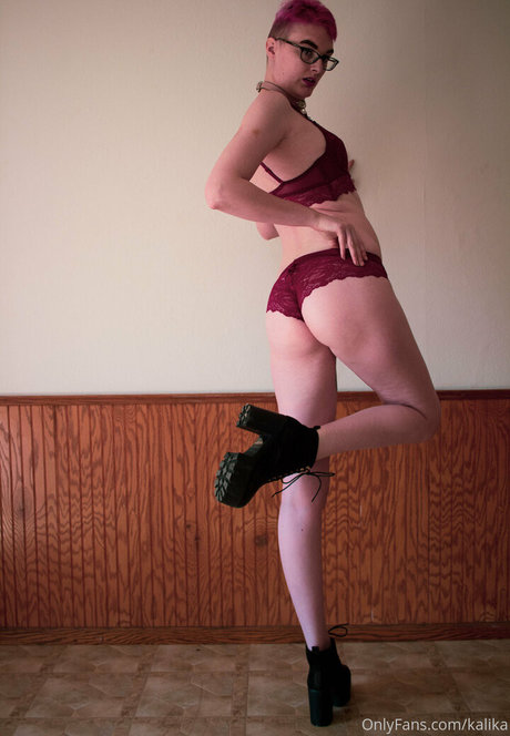 kalika actriz adulta fotos