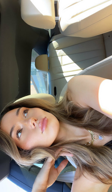 victoriamyers modelo superior galería