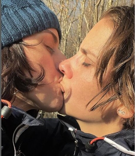 Lez Femmes estrella porno agradable foto