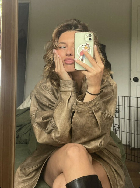 Ella Kernkamp actriz libre imágenes