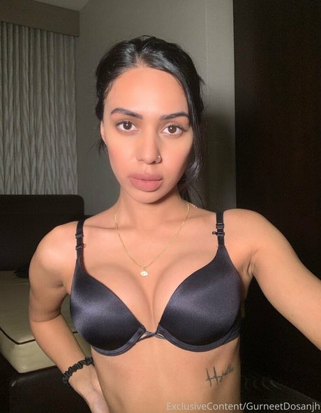 Gurneet Dosanjh estrella porno sexy fotos
