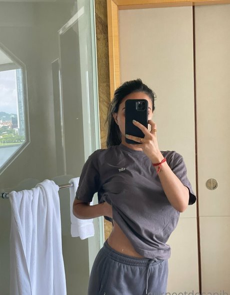 Gurneet Dosanjh modelo de alta definición foto