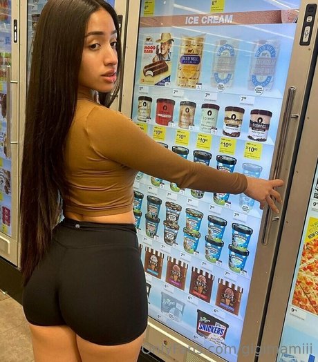 ggpleasee estrella porno desnuda galería