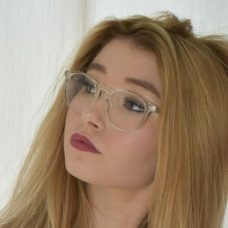 Somogyi Jazmin mejor estrella porno foto