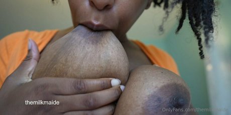 themilkmaide estrella porno de alta calidad foto