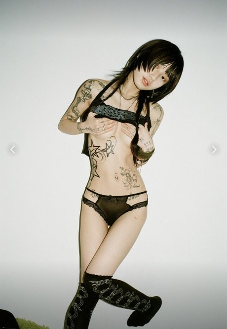 sl33zyskiz modelo desnudo galerías