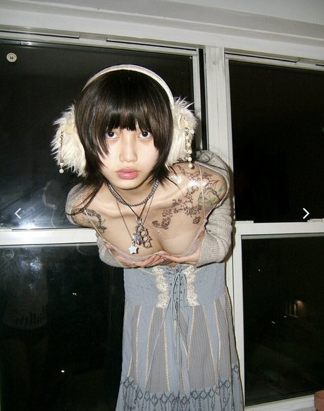 sl33zyskiz estrella desnuda galería