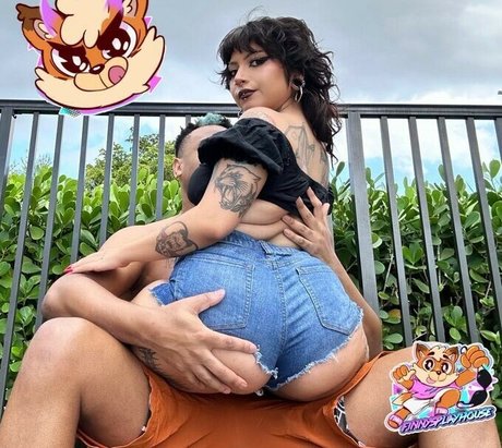 finnysplayhouse actriz de alta definición galería