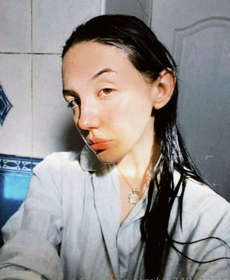 lottymurr modelo atractivo imágenes