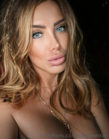 Ceyda Ersoy bonita estrella porno recopilación