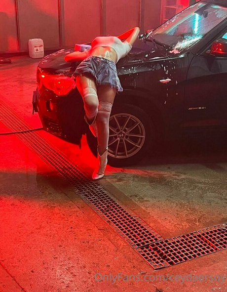 Ceyda Ersoy modelo erótico galerías