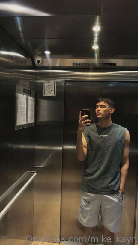 Mike Kayn actriz de alta definición foto