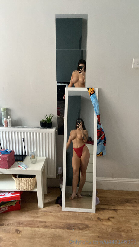 U443146001 libre de estrellas imágenes