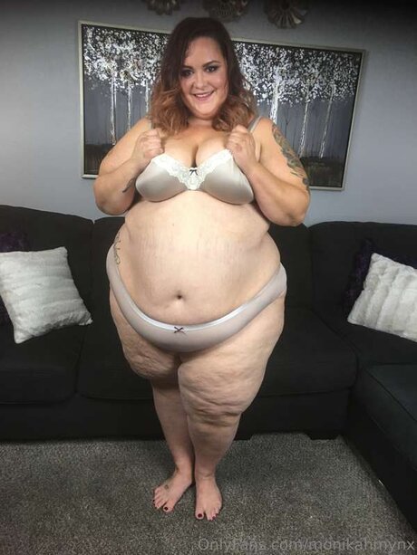 Monikamynx69 arte estrella porno recopilación