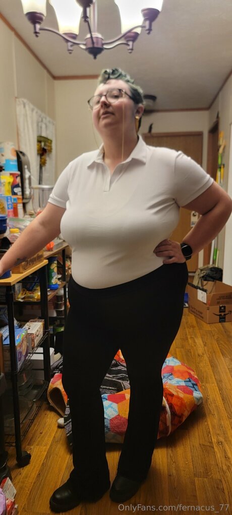 Fernacus 77 modelo hermosa archivo